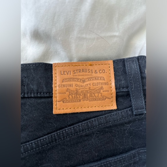 Levi’s Black Shorts - Picture 2 of 4